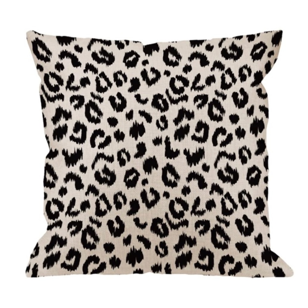 🎉HP Luxury Home | Elegant Modern Black & Beige Leopard Print Throw Pillow Cover - Picture 2 of 4